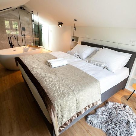 Apartments Kras 24 With Pool Sežana Dış mekan fotoğraf