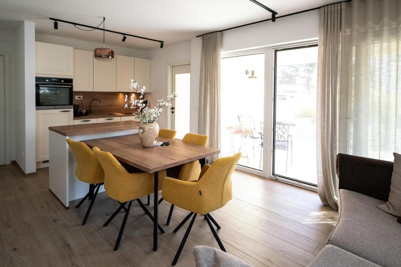 Apartments Kras 24 With Pool Sežana Dış mekan fotoğraf