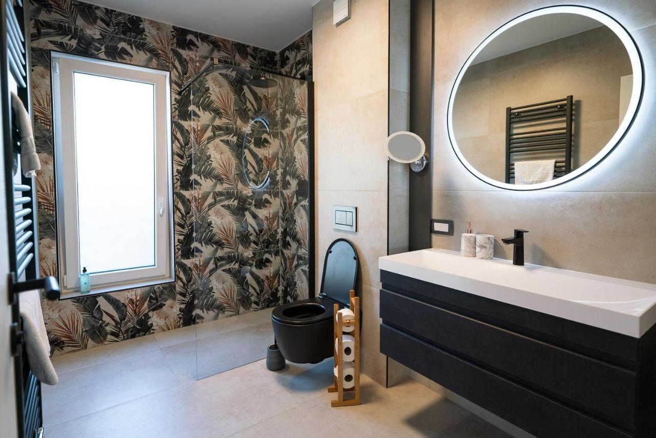 Apartments Kras 24 With Pool Sežana Dış mekan fotoğraf